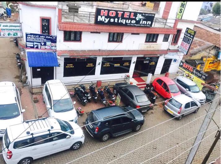 Hotel Mystique Inn Ooty Bagian luar foto