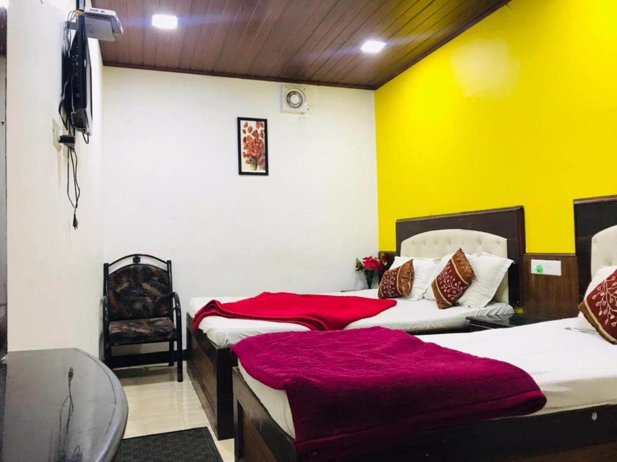 Hotel Mystique Inn Ooty Bagian luar foto