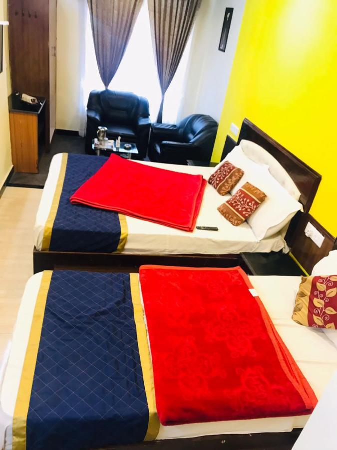 Hotel Mystique Inn Ooty Bagian luar foto