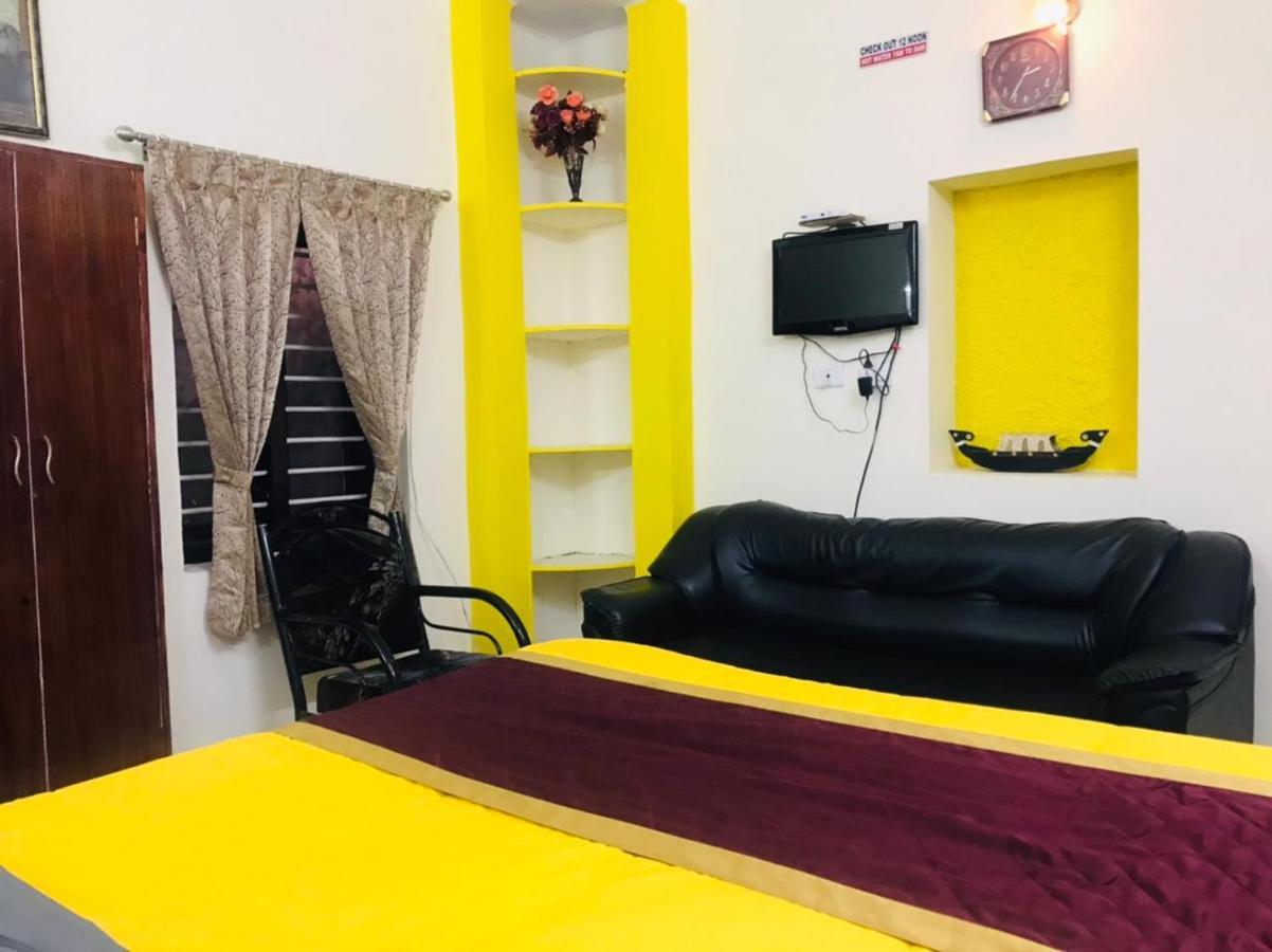 Hotel Mystique Inn Ooty Bagian luar foto