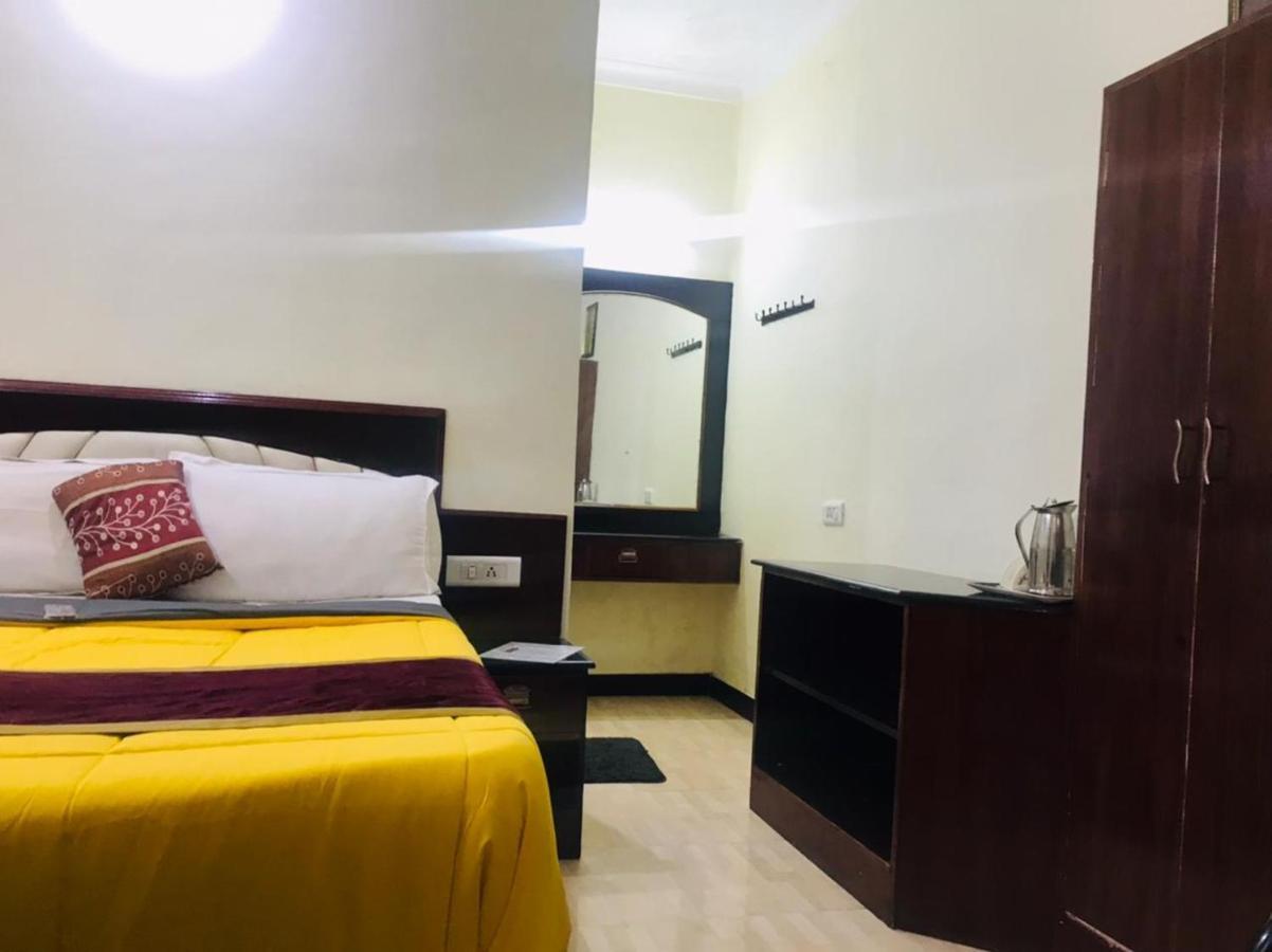 Hotel Mystique Inn Ooty Bagian luar foto